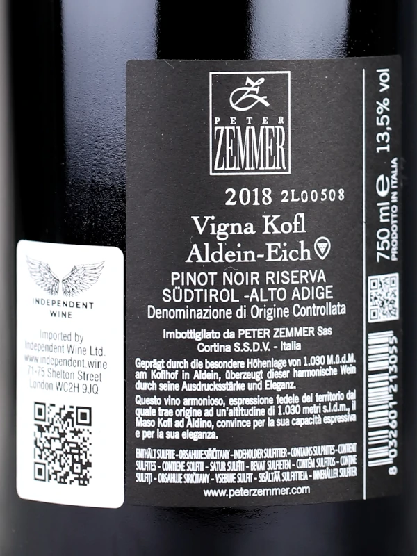Back label of Italian red wine Peter Zemmer Pinot Nero Riserva Vigna Kofl Alto Adige DOC 2018