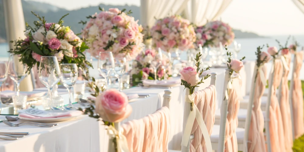 Wedding party table, seaside resort in Italy