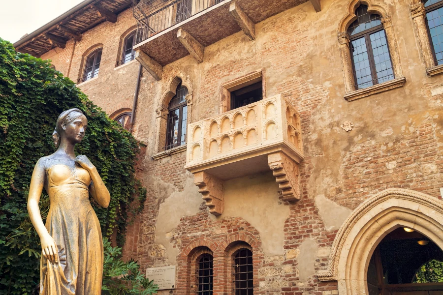 Casa di Giullietta - Juliet's balcony, Verona